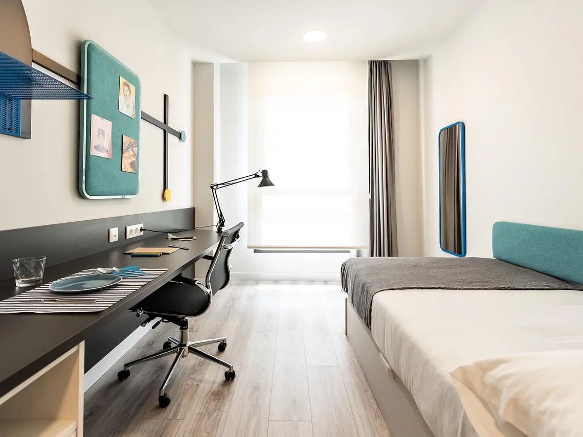 Private room for rent for €1,455 per month in Barcelona, Carrer de Viriat