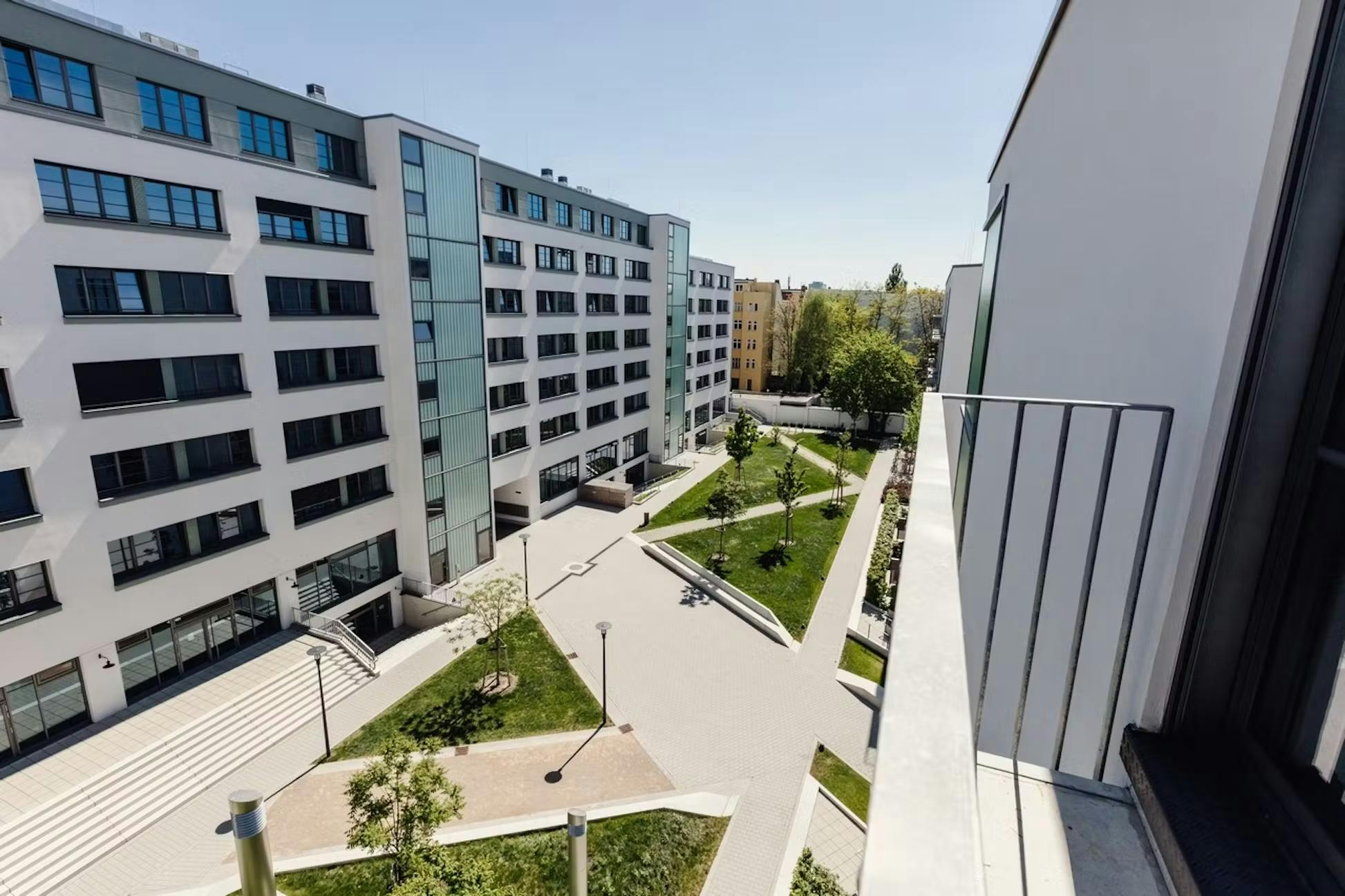 Studio for rent for €1,010 per month in Berlin, Warschauer Straße