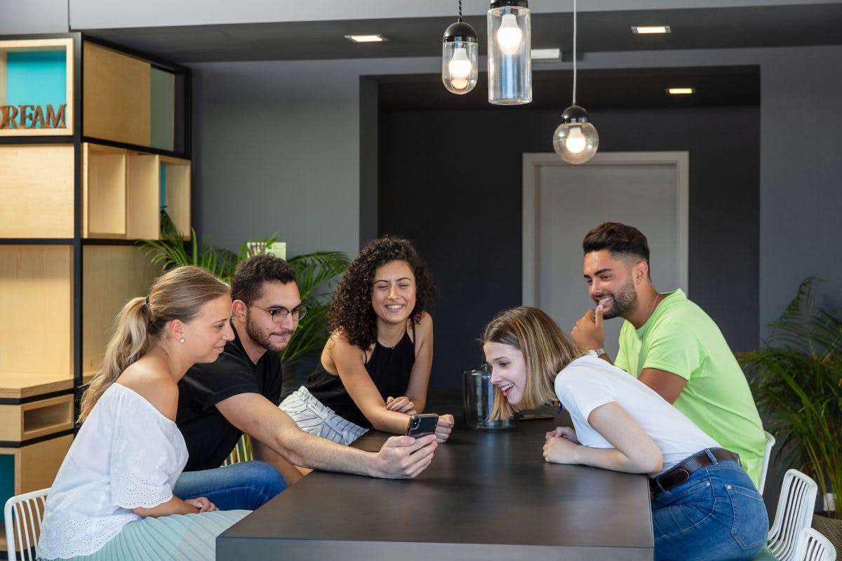 preview gallery tile