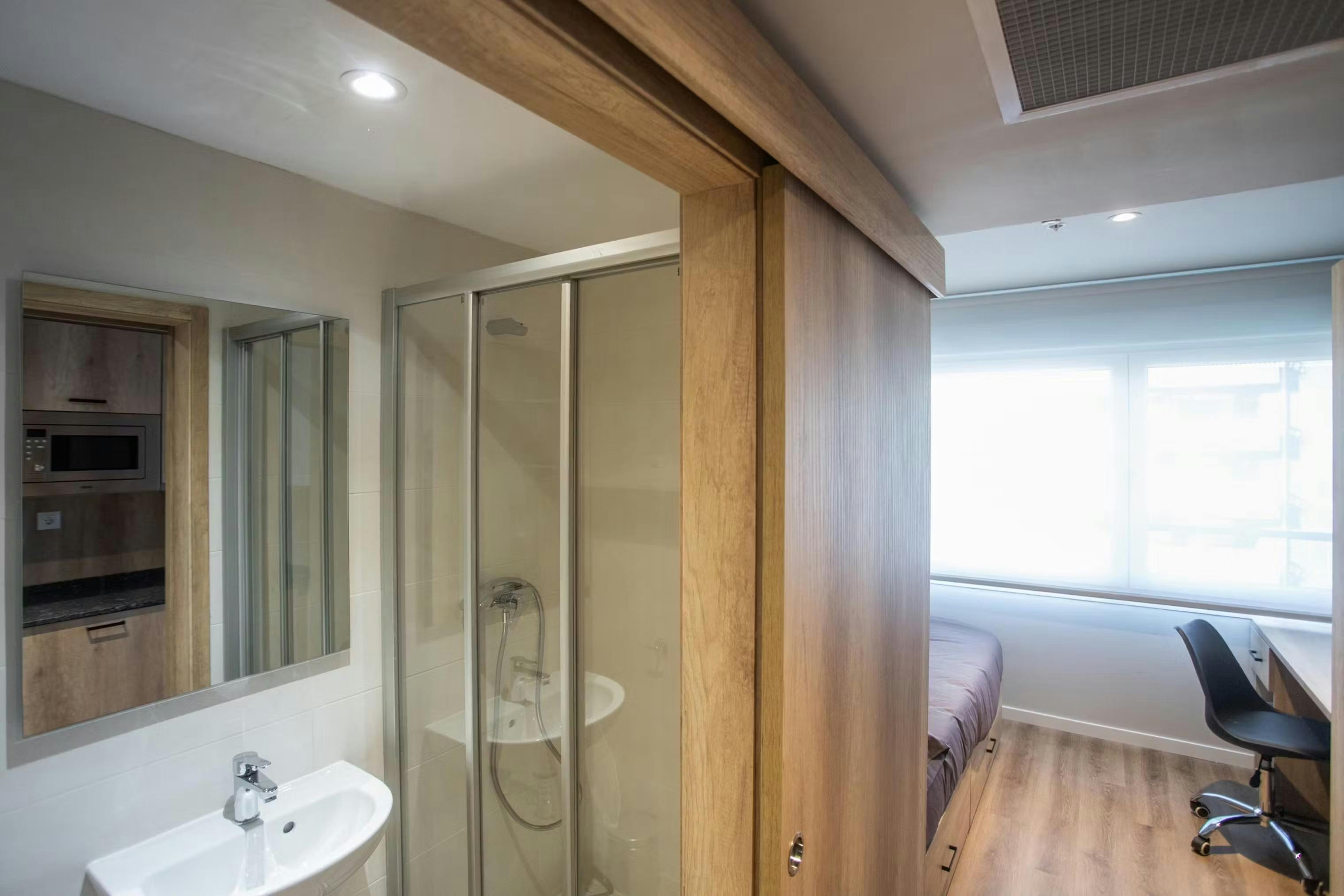 preview gallery tile