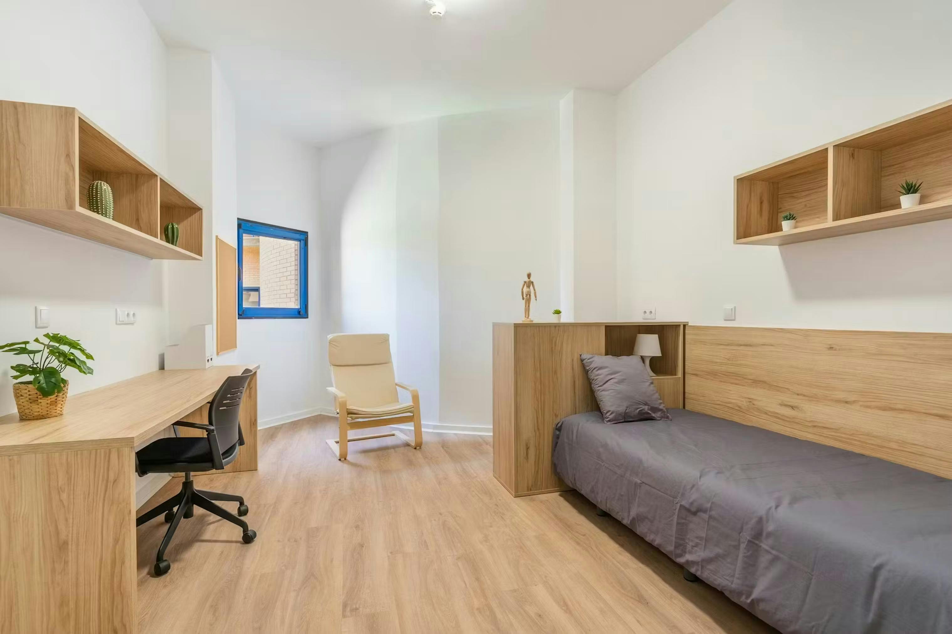 Chambre partagée à louer pour 1 047 €/mois à Valencia, Avenida de los Naranjos