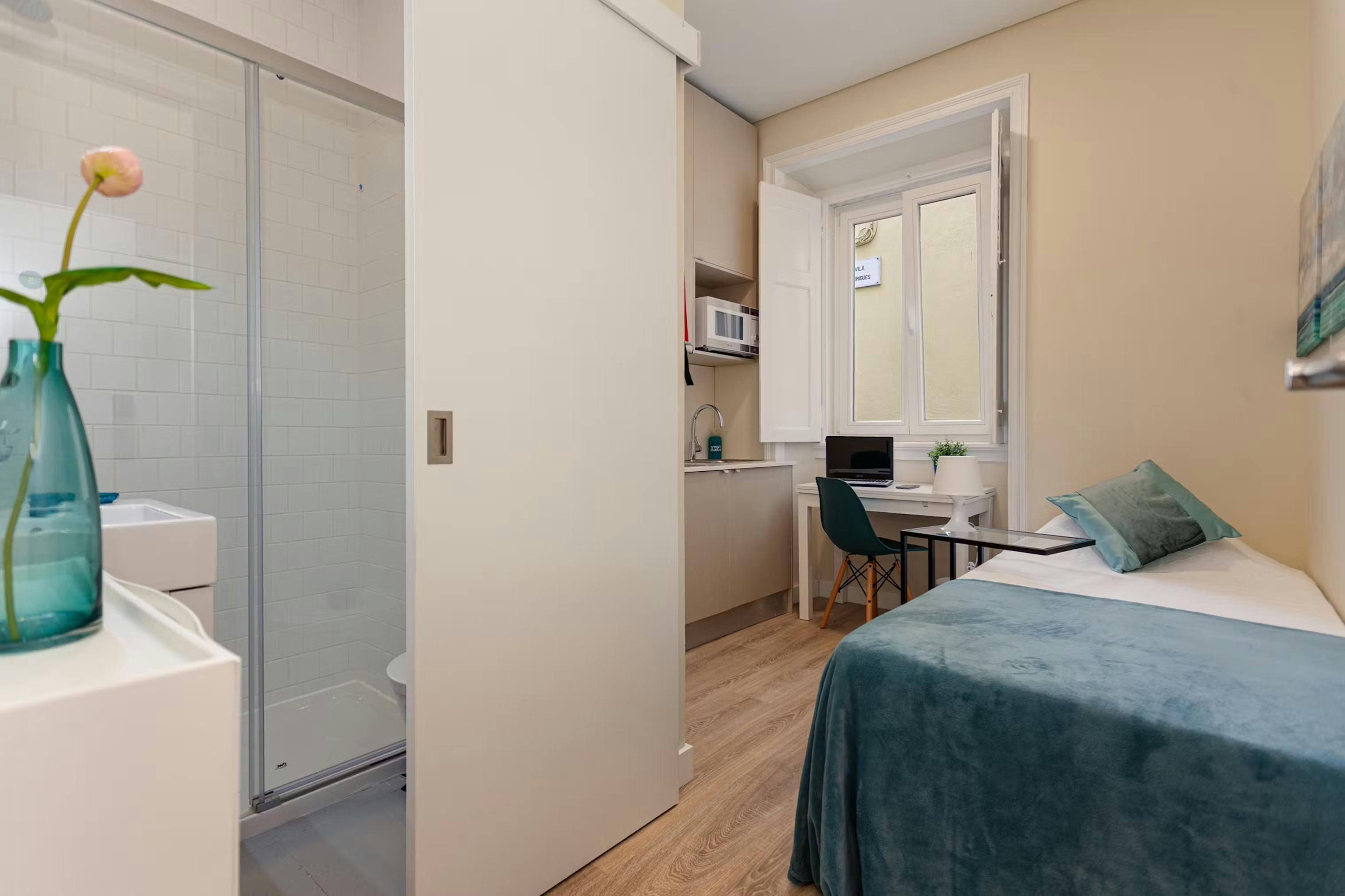 Studio zu mieten für 850 € pro Monat in Lisbon, Rua Aliança Operária