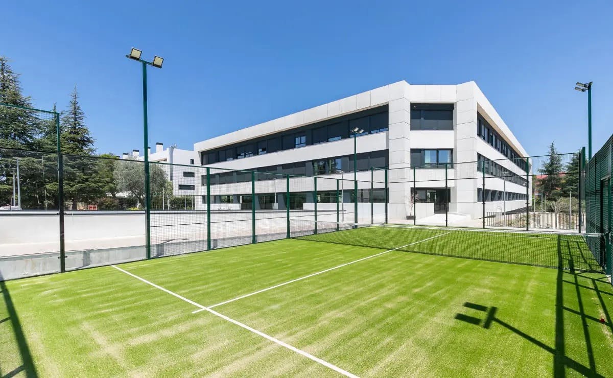 Apartment for rent for €1,749 per month in Tres Cantos, Ronda de Poniente