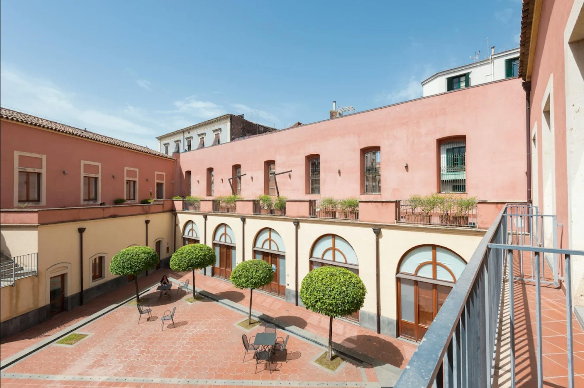 Mehrbettzimmer zu mieten für 800 € pro Monat in Catania, Via Monsignor Ventimiglia