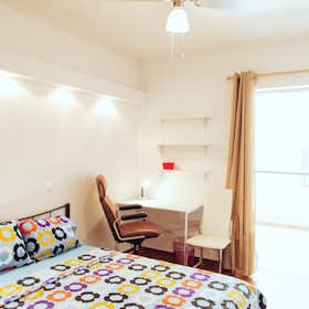 Отдельная комната сдается в аренду за 245 € в месяц в Athens, Argiropoulou