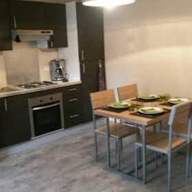 Privé kamer te huur voor € 350 per maand in Saultain, Place Louise Michel