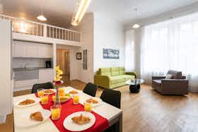 Appartement te huur voor CZK 46.969 per maand in Prague, Hybernská