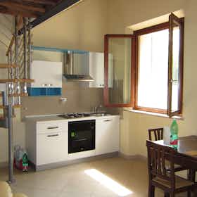 Квартира сдается в аренду за 680 € в месяц в Siena, Via Fiorentina