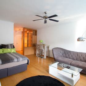 Apartment for rent for €1,450 per month in Berlin, Zähringerstraße