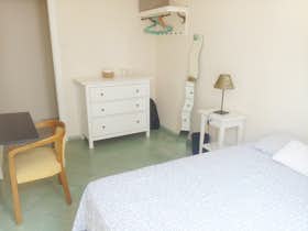 Private room for rent for €550 per month in Málaga, Calle Cárcer