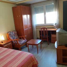 Private room for rent for €345 per month in Salamanca, Calle Asturias