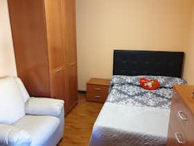 Pokój prywatny do wynajęcia za 330 € miesięcznie w mieście Salamanca, Paseo de San Vicente