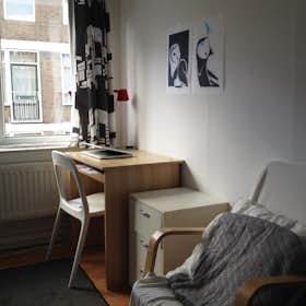 Private room for rent for €1,150 per month in Rotterdam, Sint-Janstraat