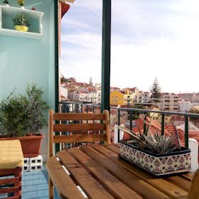 Wohnung zu mieten für 1.350 € pro Monat in Lisbon, Largo das Olarias