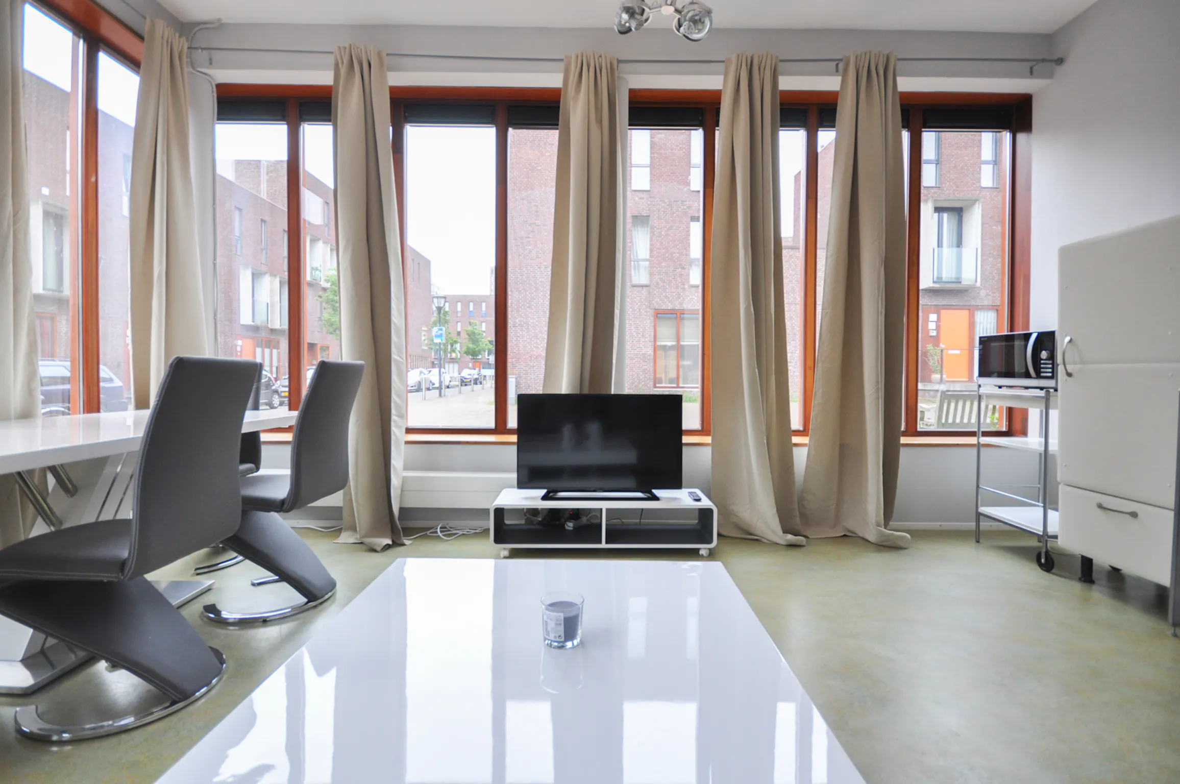 1-Bedroom Apartment in Vlinderstraat, Rotterdam (497231) ROOM 2