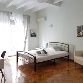 Private room for rent for €390 per month in Athens, Trias