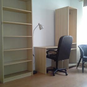Private room for rent for €1,250 per month in Rotterdam, Oppert