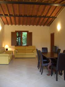 Apartamento para alugar por € 1.200 por mês em Siena, Via Fiorentina