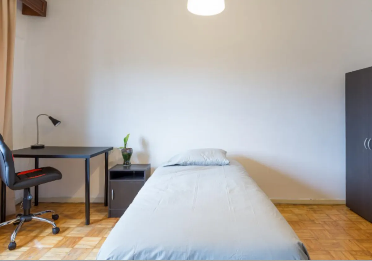 Private room in Rua de Diogo Cão, Porto (503518) ROOM 1