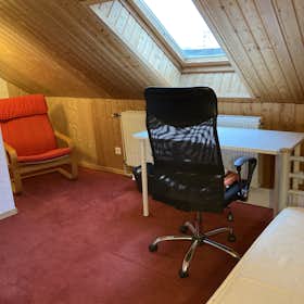 私人房间 正在以 €294 的月租出租，其位于 Gronau, Herzogstraße