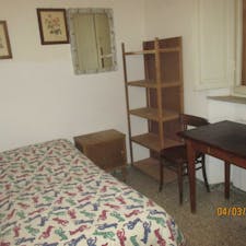 WG-Zimmer for rent for 250 € per month in Pisa, Via Silvio Luschi