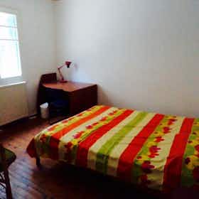 Спільна кімната за оренду для 230 EUR на місяць у Volos, Kartali G.