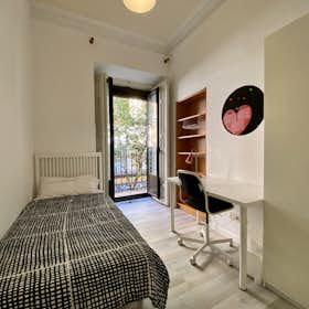 Private room for rent for €550 per month in Madrid, Calle del Mesón de Paredes
