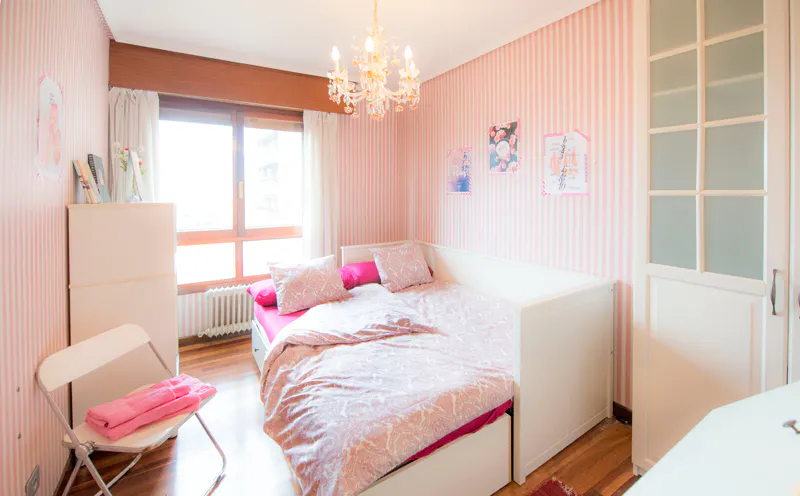 Private room in Amadeo Deprit Kalea, Bilbao 1