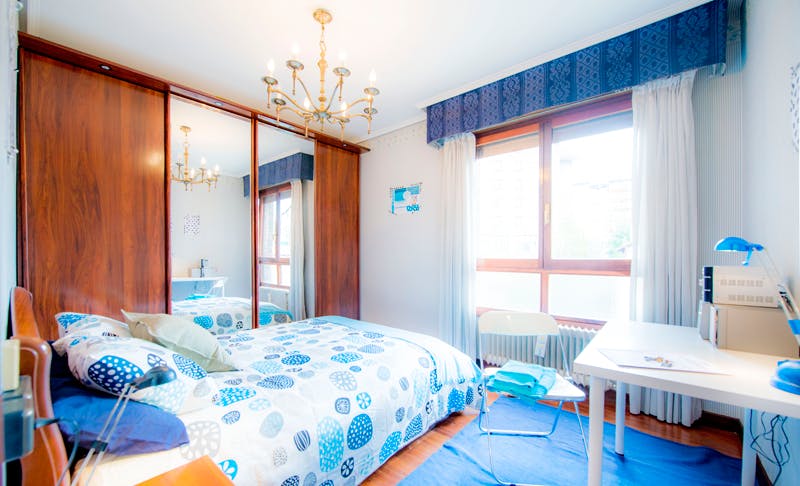 Privat rum att hyra för 520 € i månaden i Bilbao, Amadeo Deprit Kalea