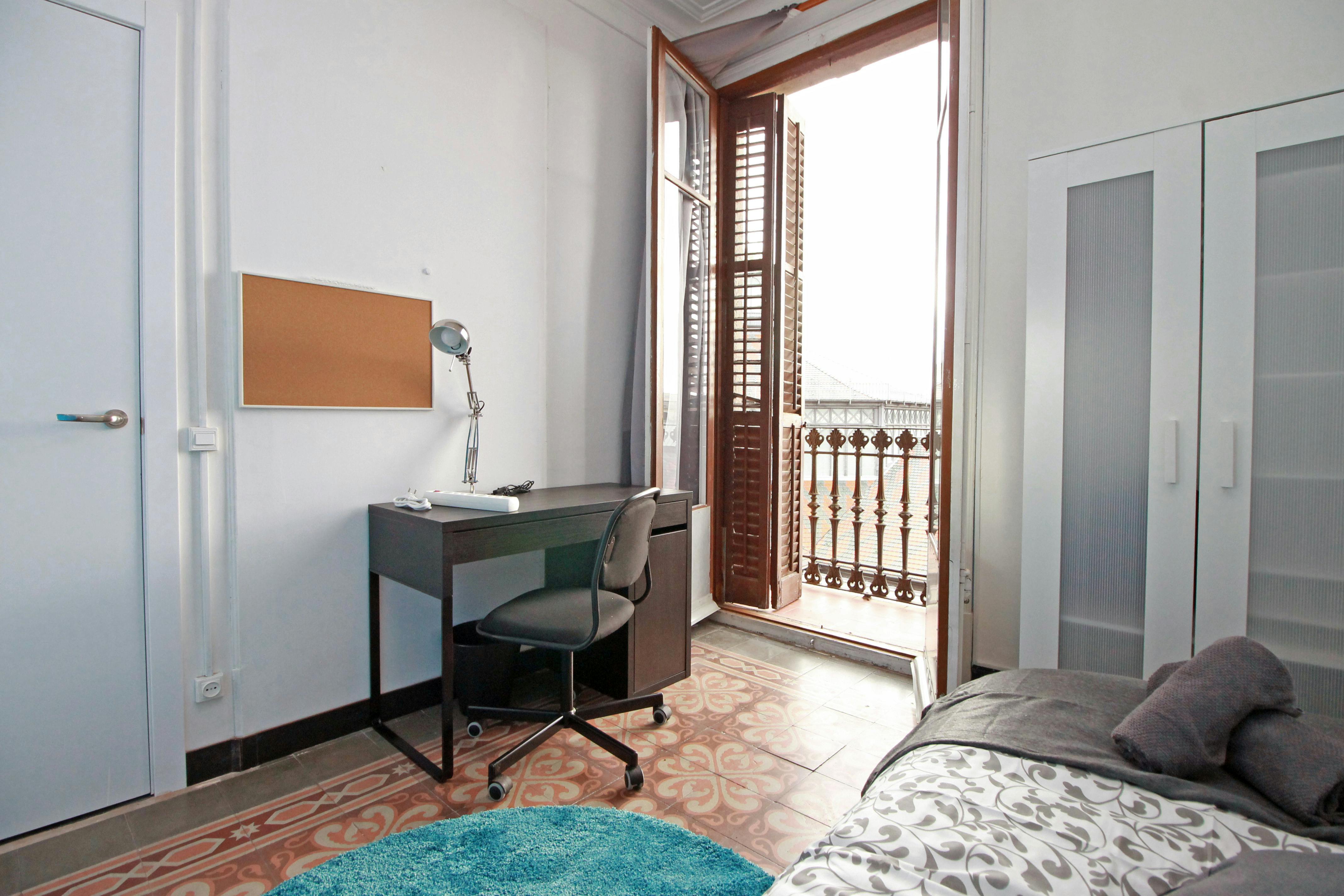 Carrer Comercial, Barcelona preview