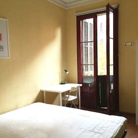 Private room for rent for €580 per month in Barcelona, Carrer del Bruc