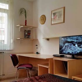 Appartement à louer pour 750 €/mois à Ljubljana, Potrčeva ulica