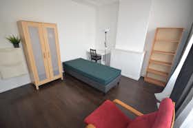 Private room for rent for €800 per month in Voorburg, Heeswijkstraat