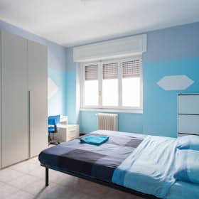 Private room for rent for €675 per month in Milan, Via Ettore Ponti