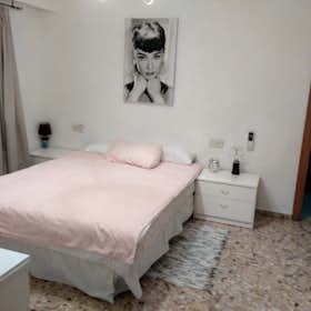 Private room for rent for €475 per month in Mislata, Carrer de la Mare Ràfols