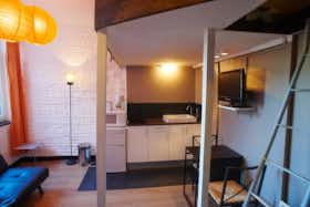 Monolocale in affitto a 1.085 € al mese a Lille, Rue Barthélémy Delespaul
