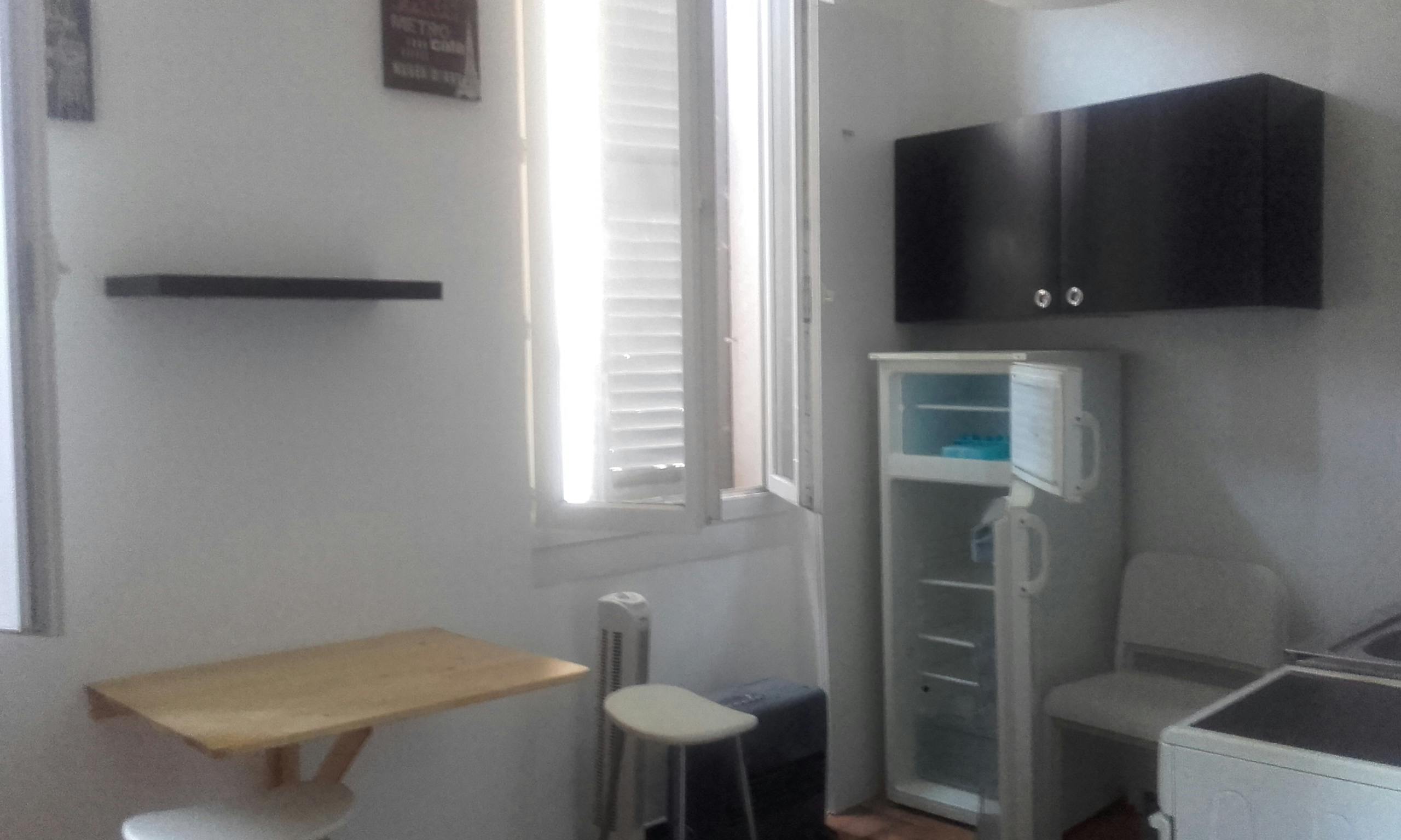 Studio for rent on Rue Sénac de Meilhan, Marseille