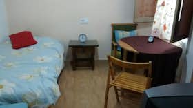 Приватна кімната за оренду для 200 EUR на місяць у Murcia, Calle Jose Maluquer Y Salvador