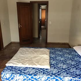 Private room for rent for €310 per month in Córdoba, Calle Doctor Barraquer