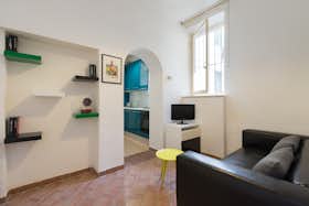 Appartement à louer pour 1 250 €/mois à Florence, Via dei Pepi