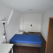 WG-Zimmer for rent for 750 € per month in Voorburg, Heeswijkstraat