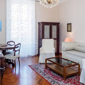 Apartment for rent for €1,700 per month in Milan, Viale Bligny
