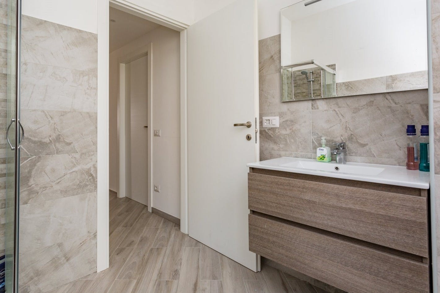 preview gallery tile