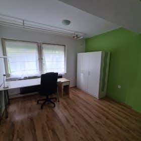 Private room for rent for €400 per month in Ljubljana, Vodovodna cesta