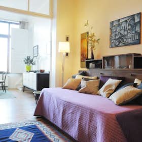 单间公寓 正在以 €750 的月租出租，其位于 Saint-Gilles, Rue Eugène Verheggen