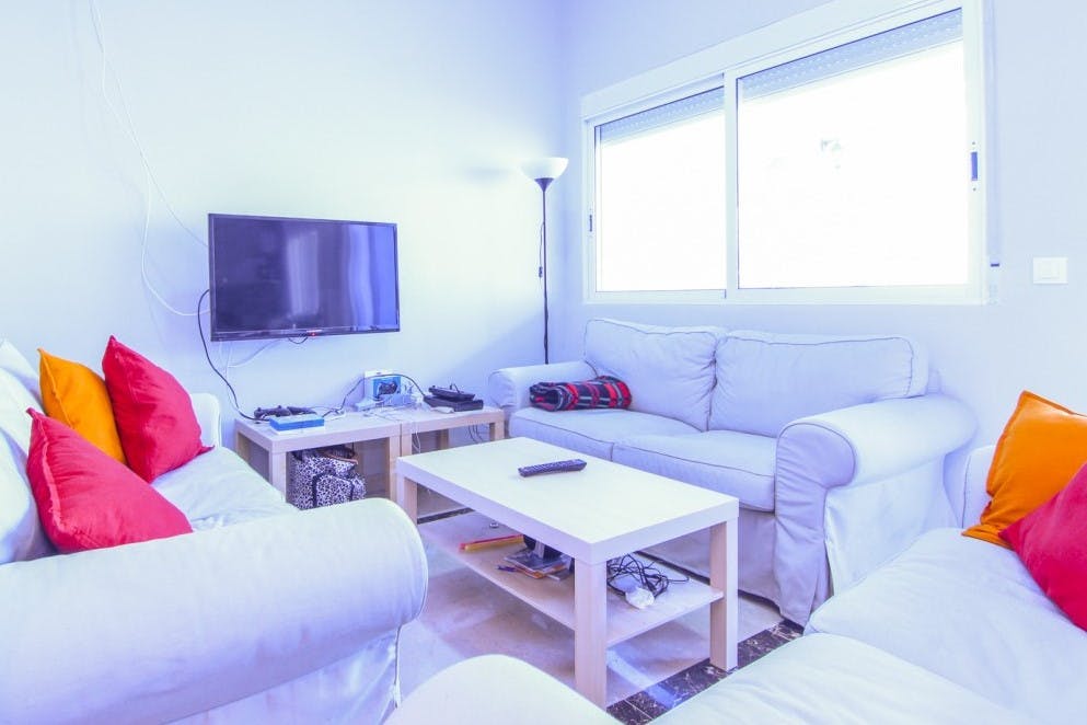 Private room for rent for €325 per month in Valencia, Carrer de Sant Joan Bosco
