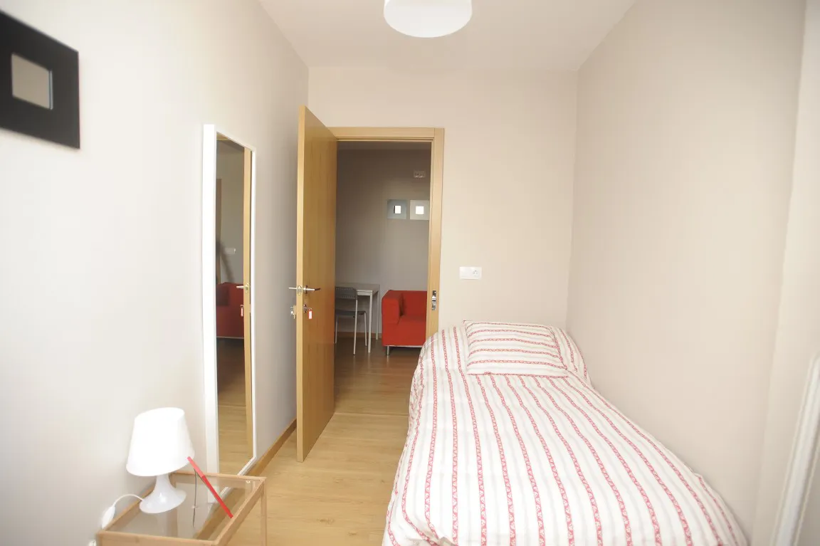 Private room in Carrer Mestre Racional, Valencia (537102) ROOM 1