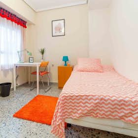 Private room for rent for €250 per month in Valencia, Carrer de la República Argentina