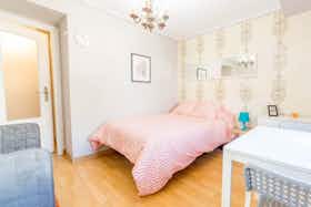 Private room for rent for €325 per month in Valencia, Calle Oriente
