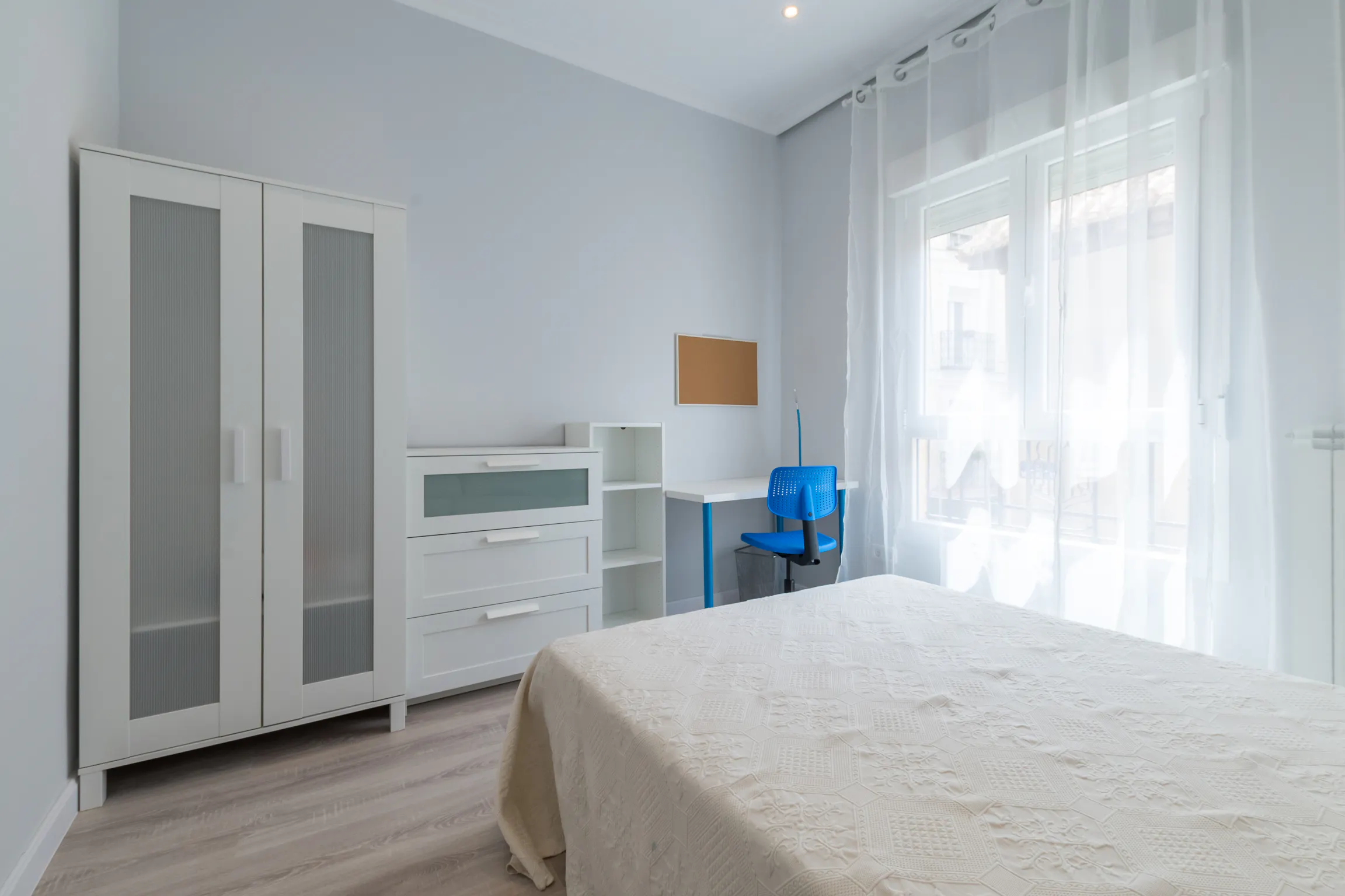 Private room in Calle Montserrat, Madrid (551190) ROOM 1